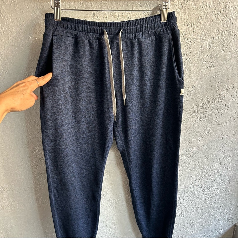 Vuori Performance Navy Jogger Pants - Picture 2 of 8